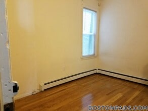 53 S Huntington Ave in Boston, MA - Building Photo - Building Photo