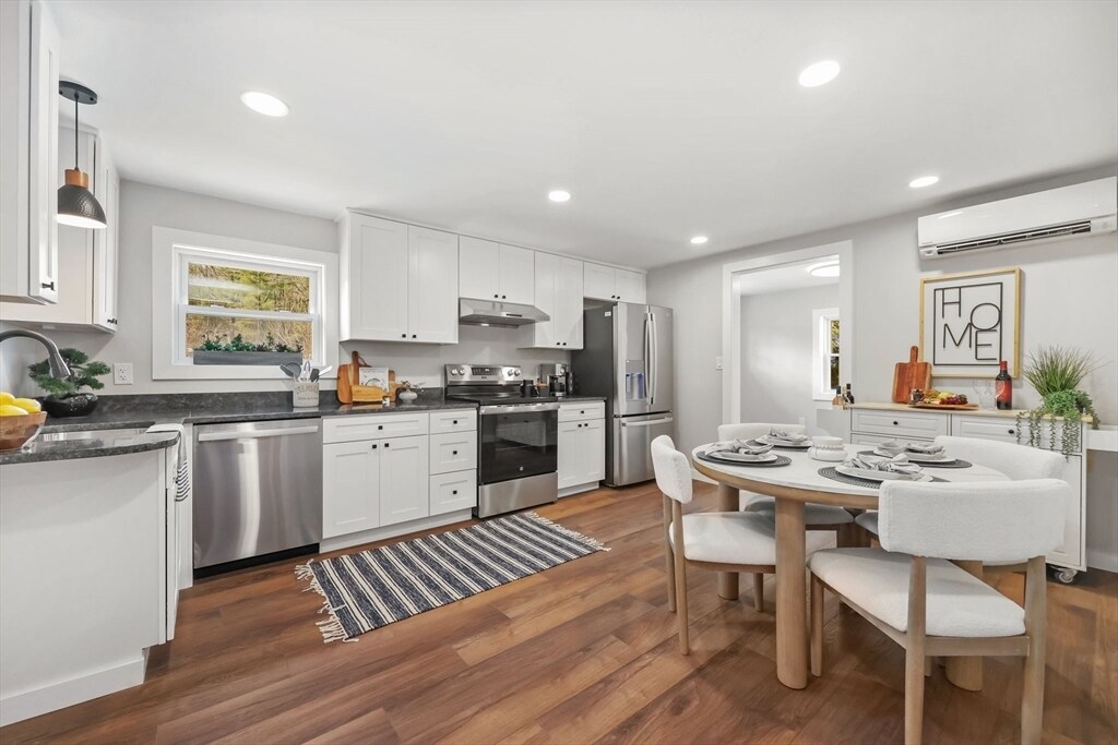 17 Passway 3 St in Worcester, MA - Building Photo