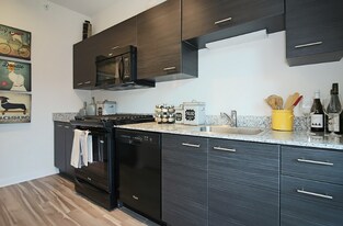 921 N La Salle Dr, Unit 921 N Lasalle in Chicago, IL - Building Photo