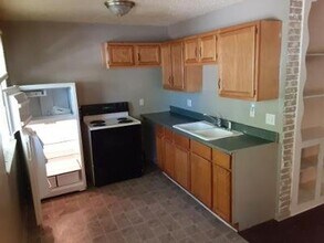 1109 Essex Dr in Lima, OH - Building Photo - Building Photo