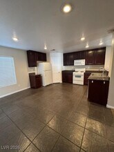 693 Jewel Tower St in Las Vegas, NV - Building Photo - Building Photo