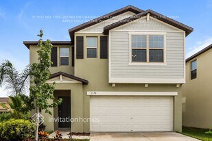 2178 Jungle Dr in Ruskin, FL - Building Photo