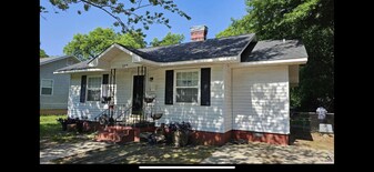 129 Tinker Blvd in Warner Robins, GA - Building Photo