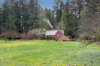 23418 NE Union Hill Rd in Redmond, WA - Building Photo - Building Photo