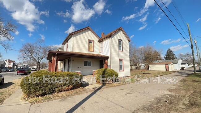 1007 Elwood St in Middletown, OH - Building Photo - Building Photo