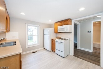 16 Front St in Denville, NJ - Building Photo - Building Photo