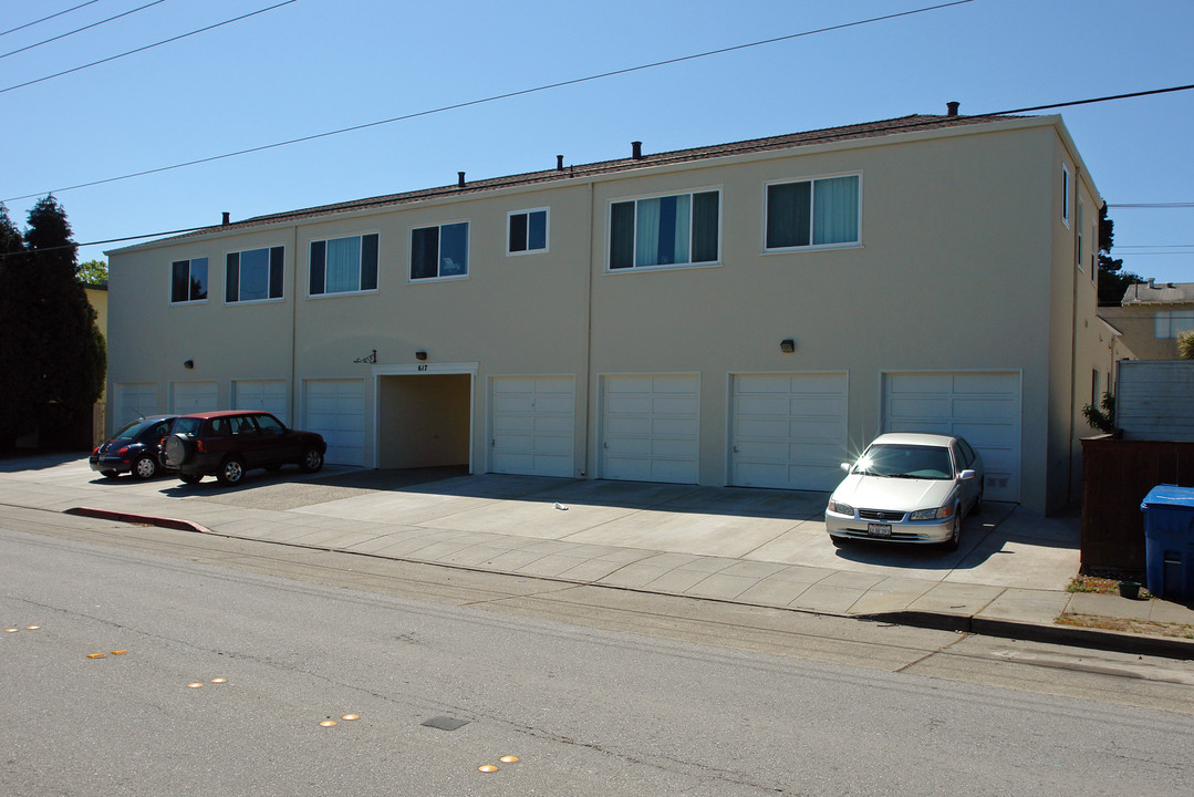 617 Rollins Rd in Burlingame, CA - Foto de edificio