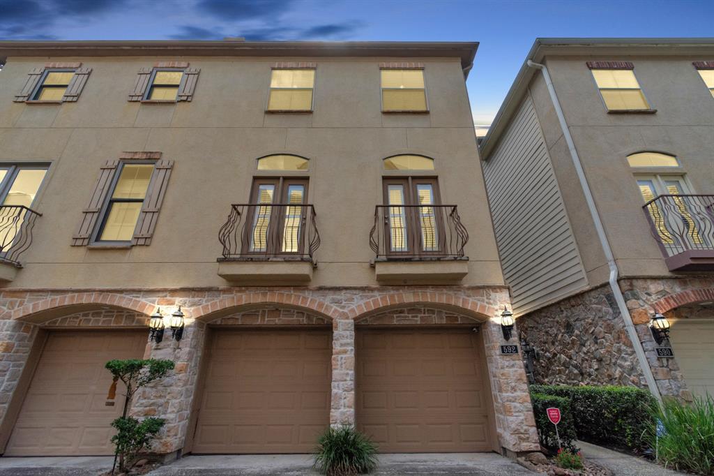 592 Bomar St in Houston, TX - Building Photo