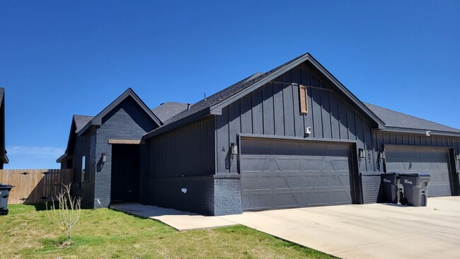 7202 22nd Pl in Lubbock, TX - Building Photo - Building Photo