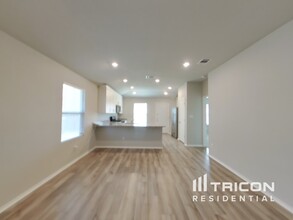 5205 Saddle Clb Dr in Georgetown, TX - Building Photo - Building Photo