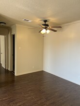 512 S 28th St, Unit 512 S 28th St in Nederland, TX - Building Photo - Building Photo