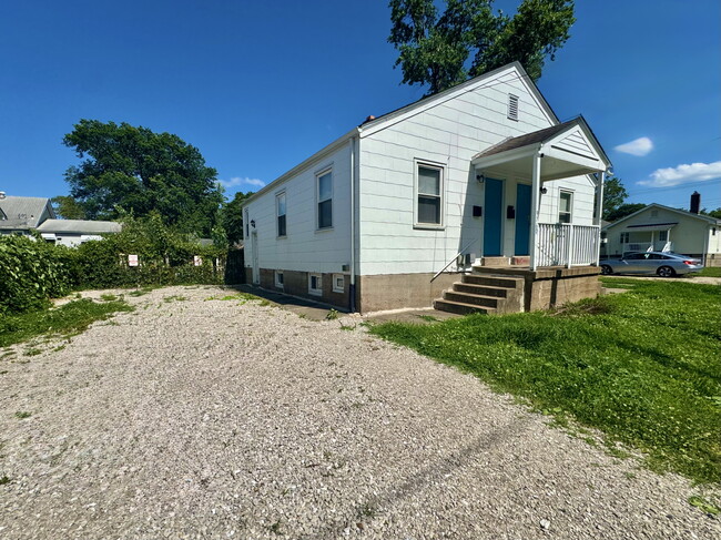 9760 Clyde Ave in St. Louis, MO - Building Photo - Building Photo