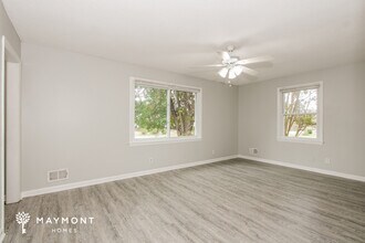 1745 Bywood Dr in Columbia, SC - Foto de edificio - Building Photo