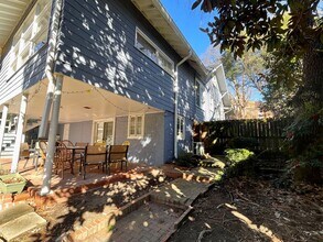 414 Pittsboro St in Chapel Hill, NC - Building Photo - Building Photo
