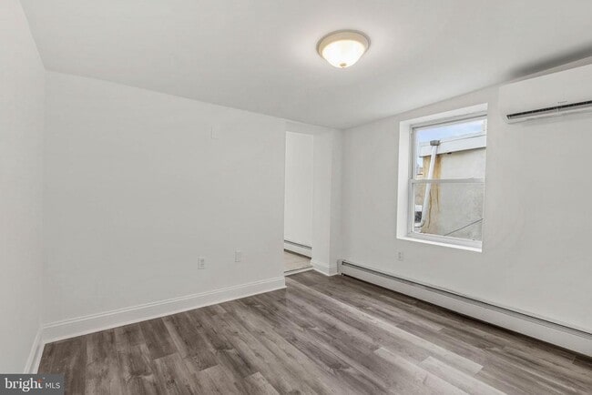 1124 S 15th St in Philadelphia, PA - Building Photo - Building Photo