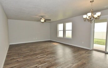 715 SW Inby St in Mountain Home, ID - Building Photo - Building Photo