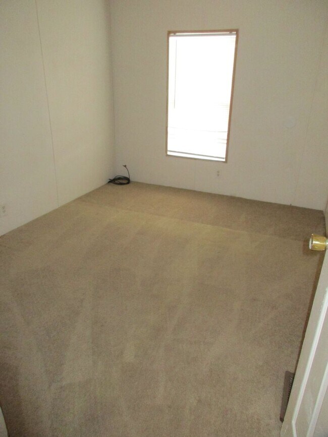 property at 918 Iroquois Dr