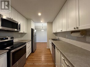 36 Arran Dr in St Catharines, ON - Building Photo - Building Photo