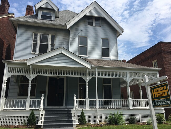 165 Morewood Ave, Unit 2