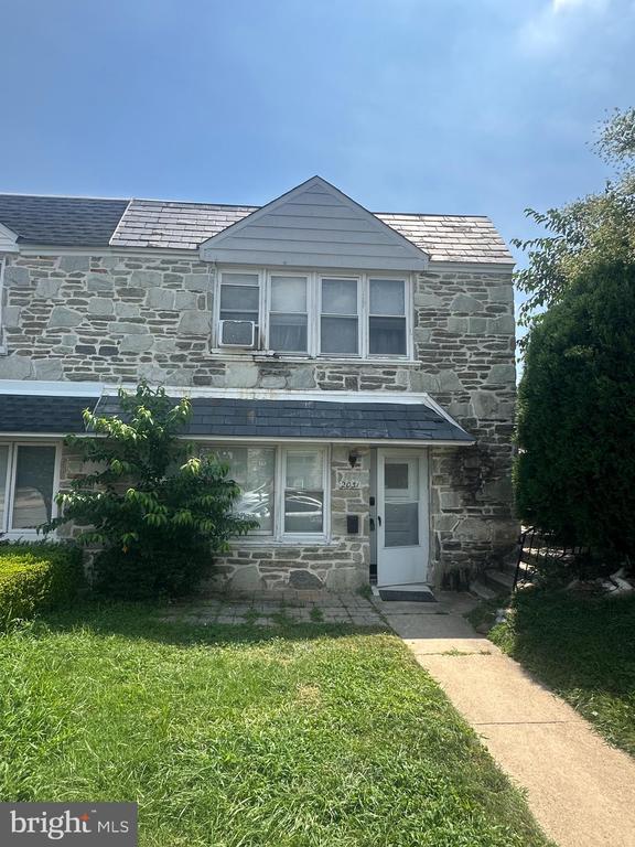property at 2031 Beyer Ave