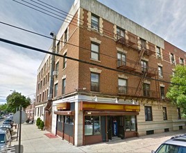 2335 29th Ave in Astoria, NY - Building Photo - Other