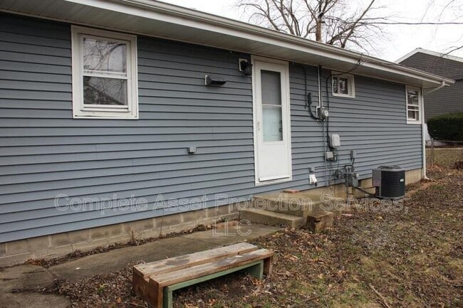 3421 W 77th Pl in Merrillville, IN - Building Photo - Building Photo
