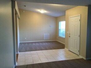 245 Johns Glen Dr in Jacksonville, FL - Building Photo - Building Photo