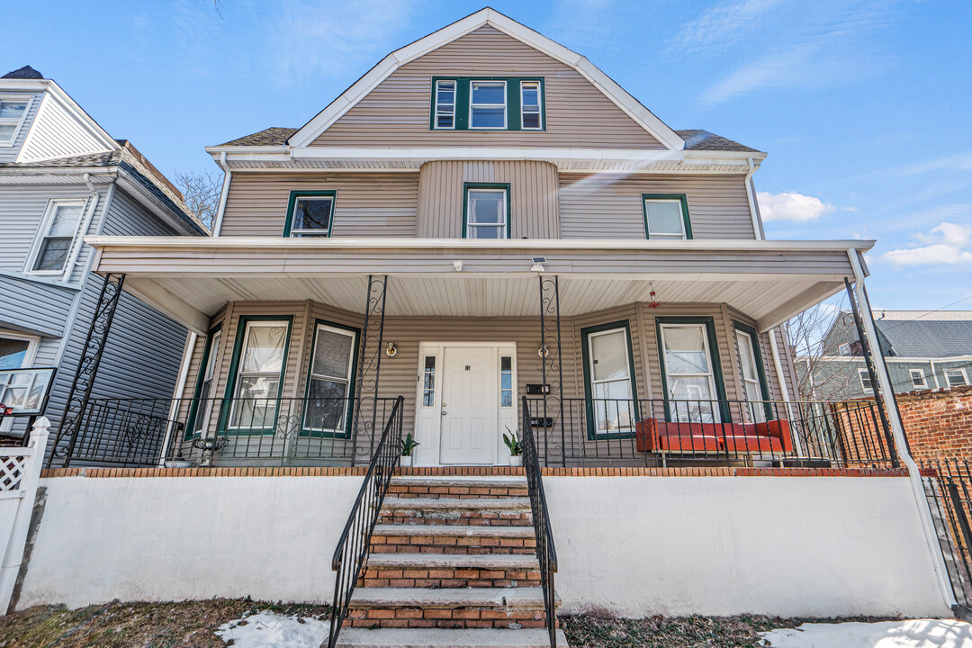 76 N 17th St, Unit 2 in East Orange, NJ - Building Photo