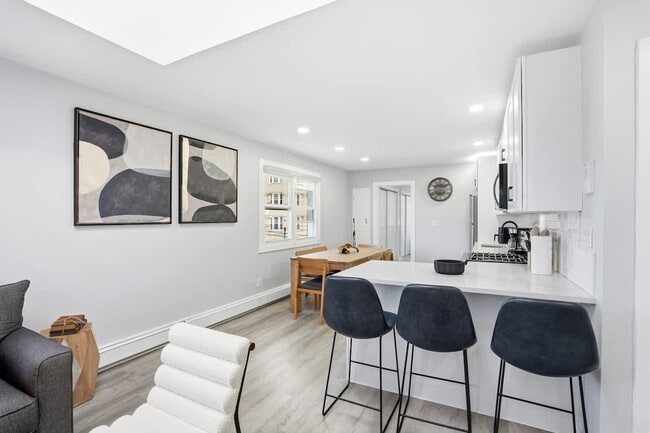 225 Hancock Ave in Jersey City, NJ - Building Photo - Building Photo