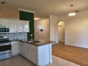 440 SE 25th Dr in Homestead, FL - Building Photo - Building Photo