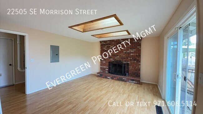 22505 SE Morrison St in Gresham, OR - Building Photo - Building Photo