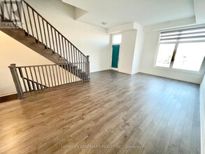 9 Alan Francis Ln in Markham, ON - Building Photo - Building Photo
