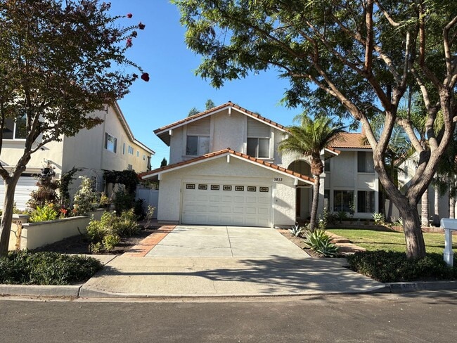 property at 3812 Salem St