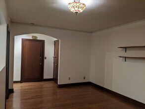 2328 10th Ave E in Seattle, WA - Building Photo - Building Photo