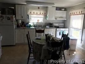 9 Old Matthews Ln in Hallieford, VA - Building Photo