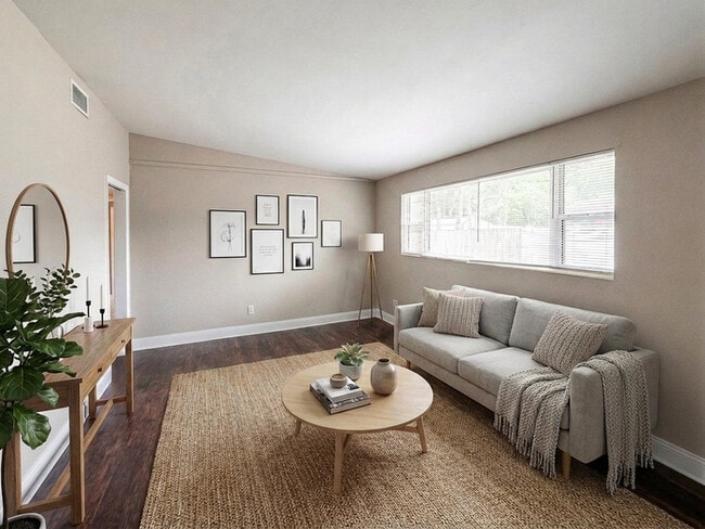 1046 Le Brun Dr in Jacksonville, FL - Building Photo - Building Photo