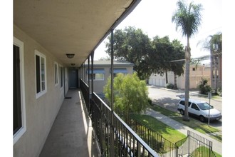 Spurgeon Street Apartments in Santa Ana, CA - Building Photo - Building Photo