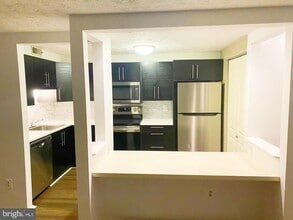 4400 Groombridge Way, Unit G in Alexandria, VA - Building Photo - Building Photo