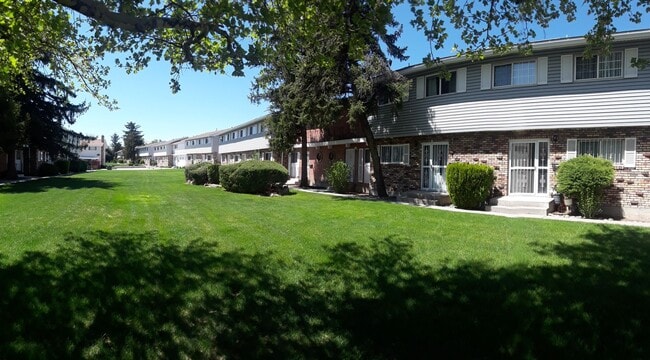 26 Smithridge Park in Reno, NV - Building Photo - Building Photo