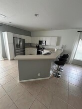13517 Fountain View Blvd in Wellington, FL - Building Photo - Building Photo