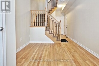 19 Glasson Ln in Caledon, ON - Building Photo - Building Photo