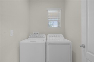 957 King Parc Rd in Orange City, FL - Building Photo - Building Photo