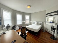 12 Bucknam St, Unit 3 in Boston, MA - Building Photo - Building Photo