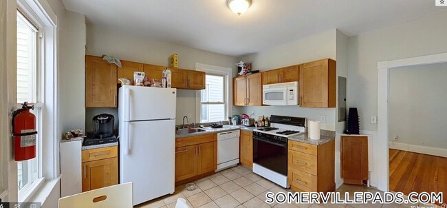 378 Washington St, Unit 3