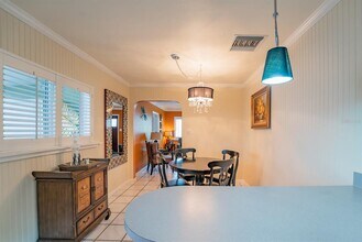 11140 3rd St E in Treasure Island, FL - Building Photo - Building Photo