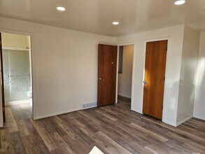 2131 Stuart St in Longmont, CO - Building Photo - Building Photo
