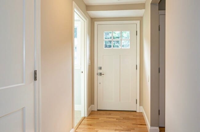 7 Sherman Terrace in Natick, MA - Building Photo - Building Photo