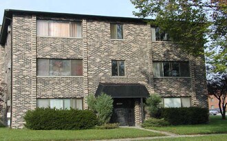 14042 Kilpatrick Ave in Oak Forest, IL - Building Photo