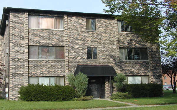 14042 Kilpatrick Ave in Oak Forest, IL - Building Photo