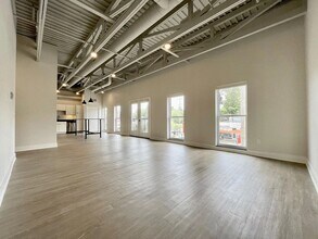 708 Wealthy St SE in Grand Rapids, MI - Building Photo - Building Photo